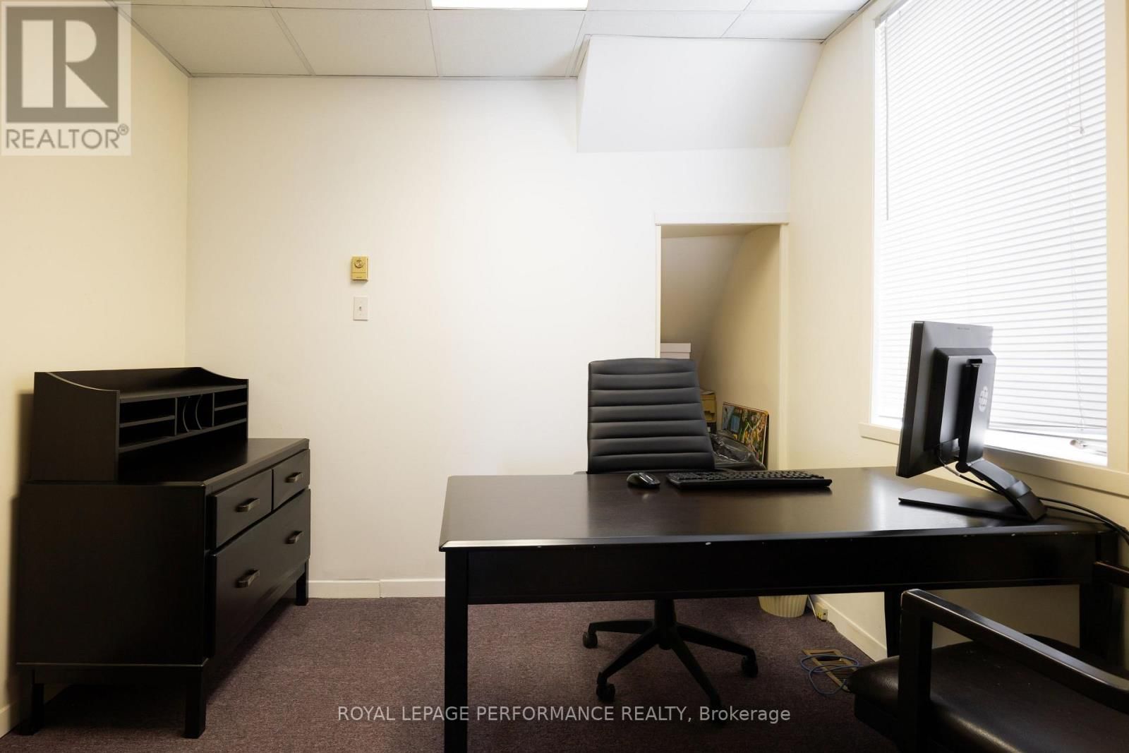 139 ALEXANDRIA MAIN STREET SOUTH Image 10