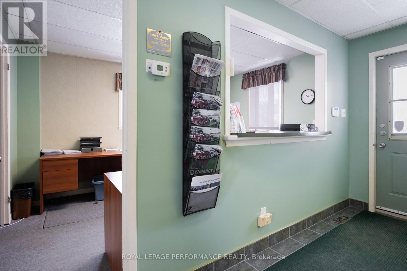 139 ALEXANDRIA MAIN STREET SOUTH Image 11