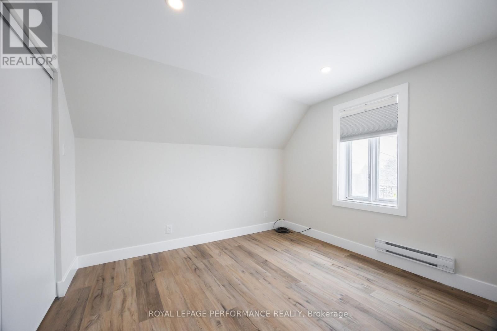 139 ALEXANDRIA MAIN STREET SOUTH Image 20