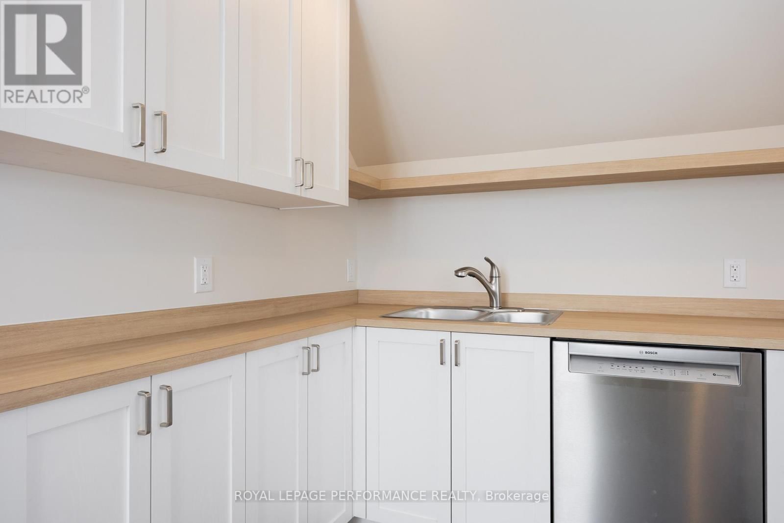 139 ALEXANDRIA MAIN STREET SOUTH Image 27