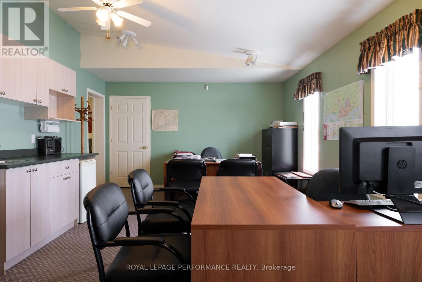 139 ALEXANDRIA MAIN STREET SOUTH Image 6