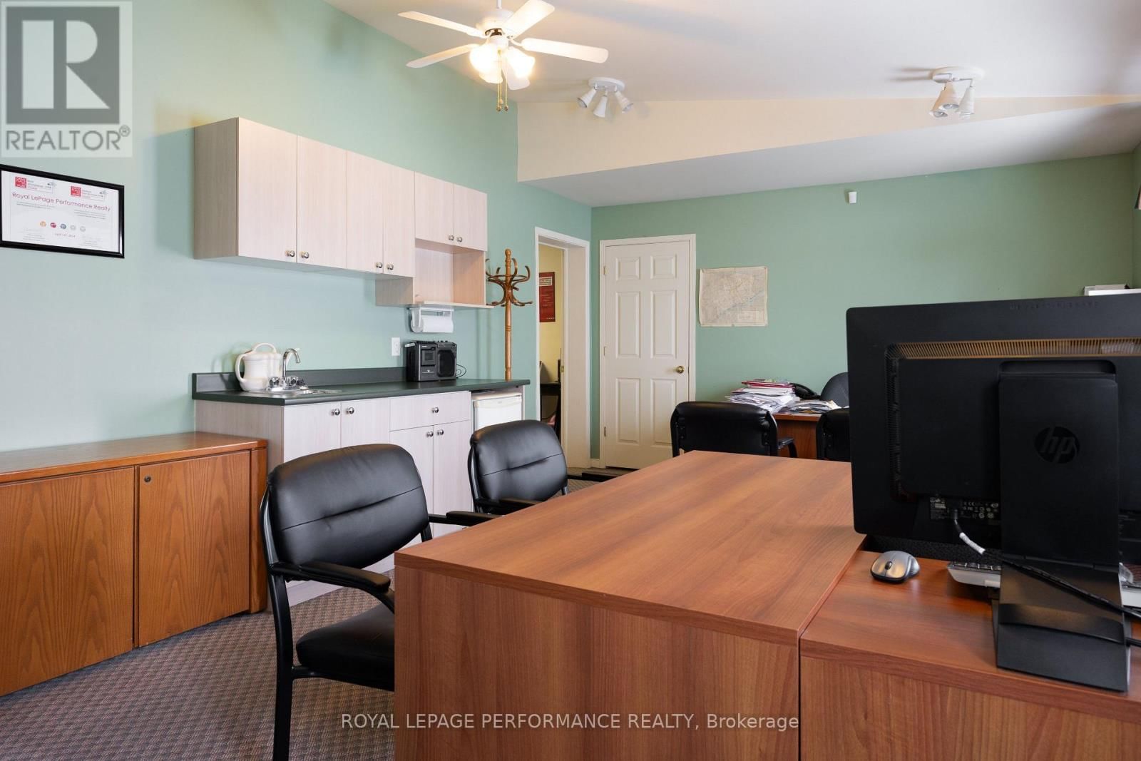 139 ALEXANDRIA MAIN STREET SOUTH Image 7