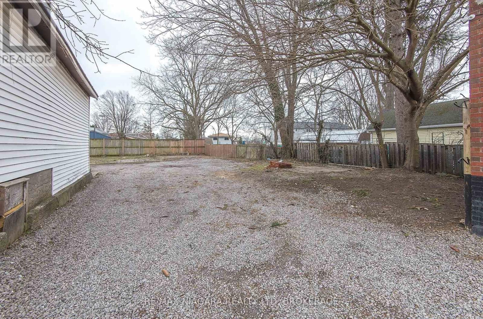 120 MAIN STREET WEST Image 31