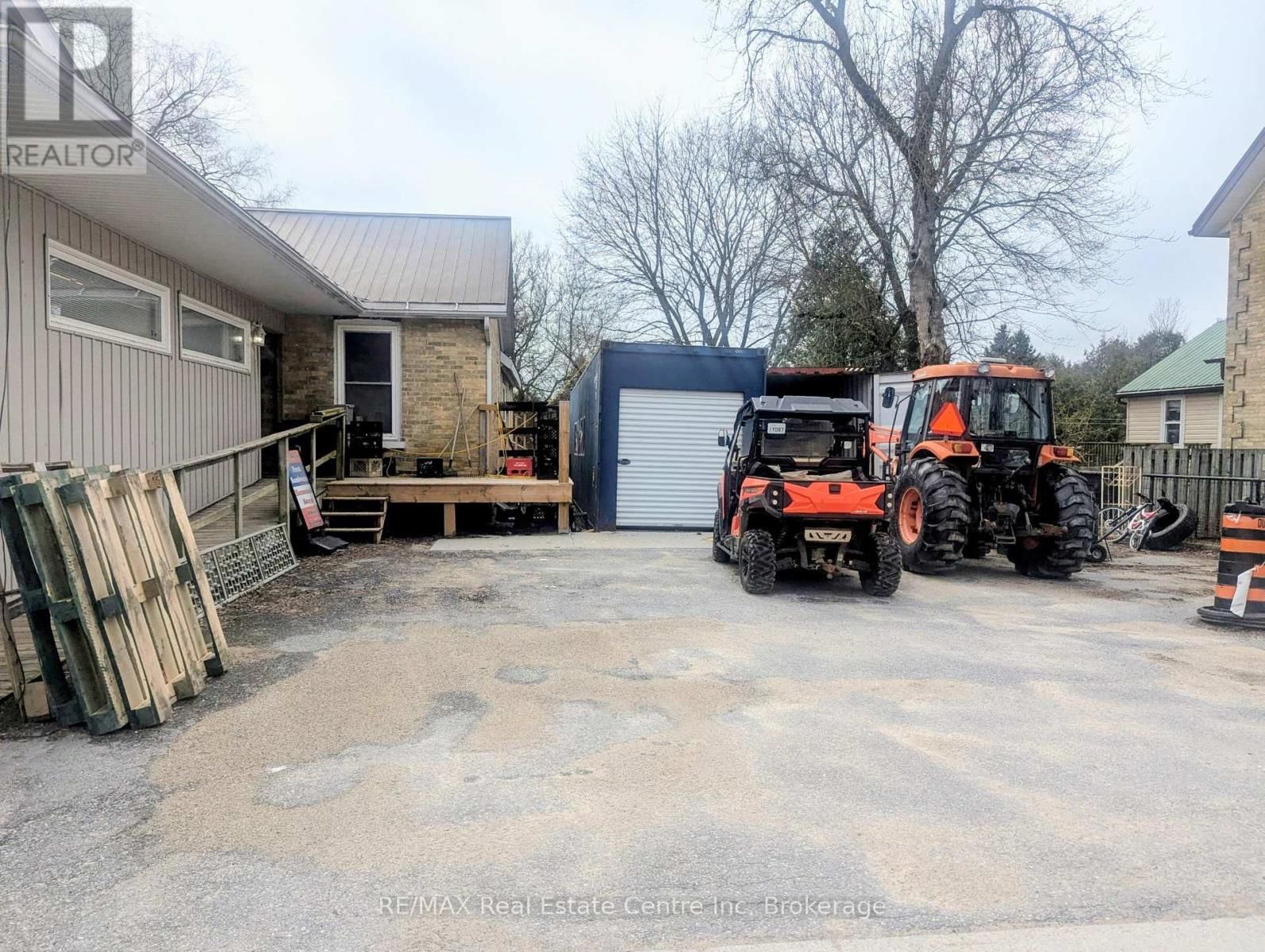 392046 GREY ROAD 109 NORTH Image 12