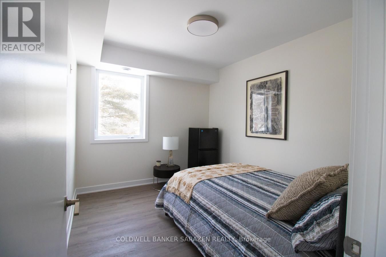 304 - 994 BRONSON AVENUE Image 9