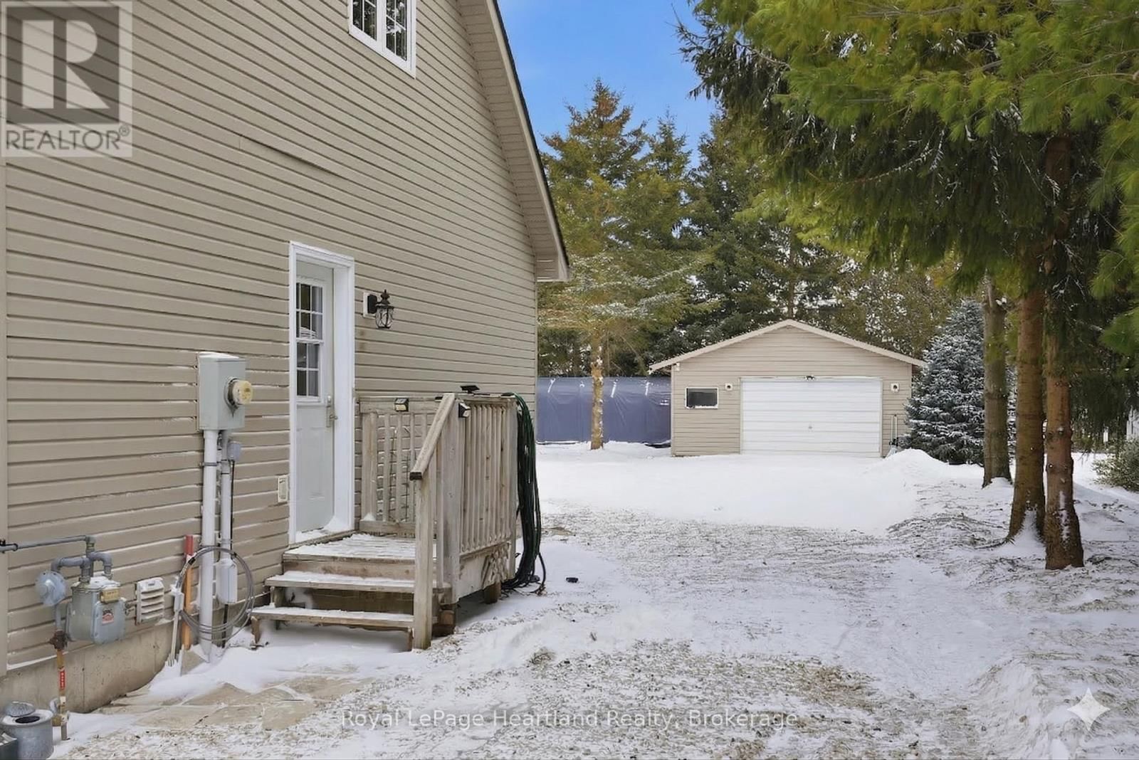 25 JOHN STREET WEST Image 38