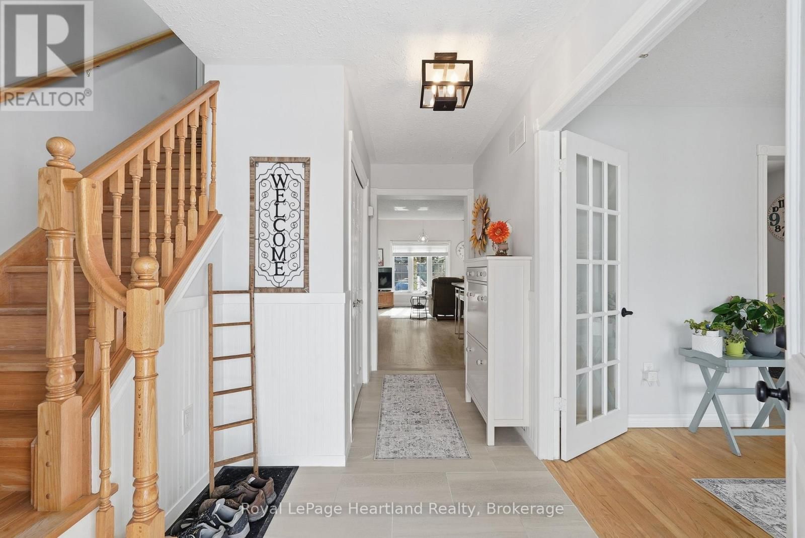 25 JOHN STREET WEST Image 8