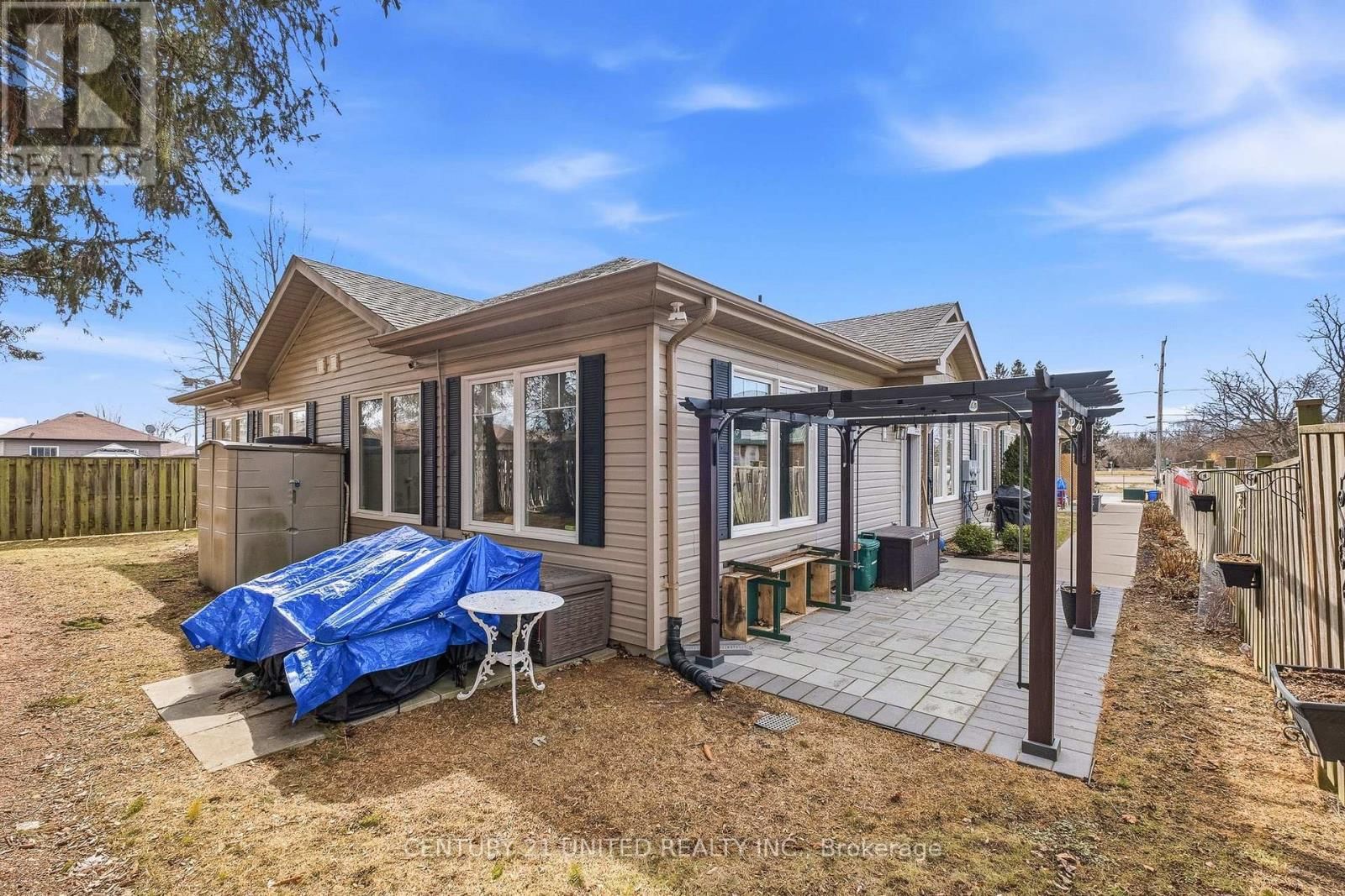 4 - 774 ONTARIO STREET Image 10