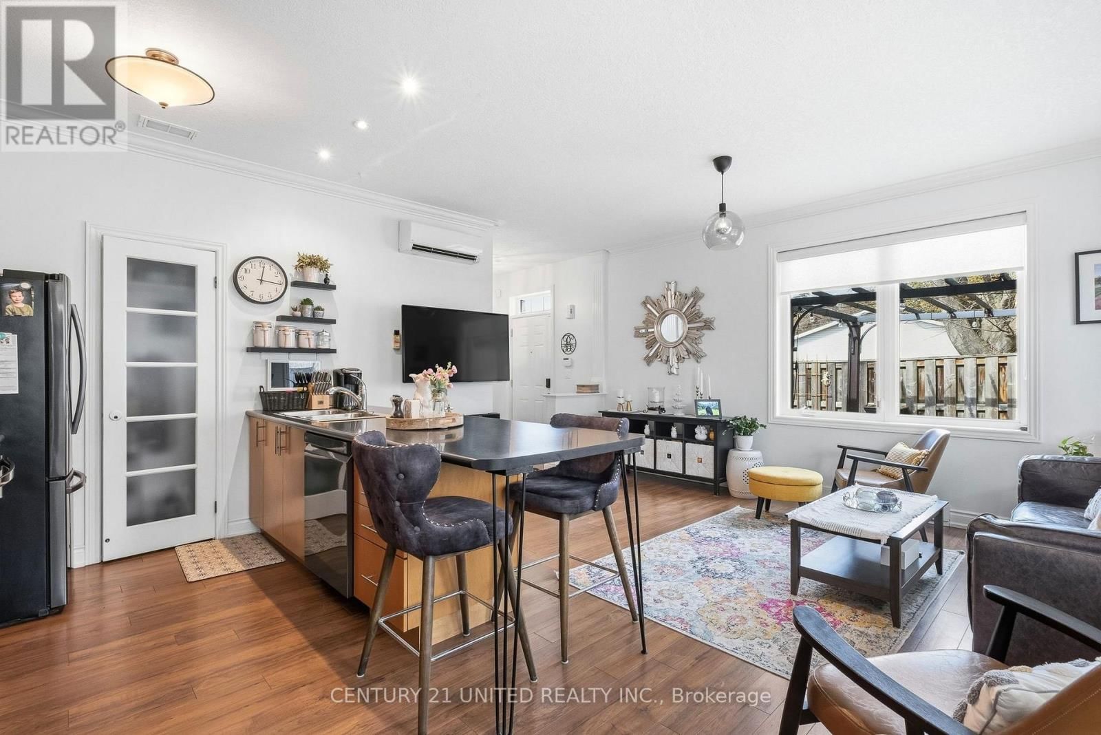 4 - 774 ONTARIO STREET Image 20