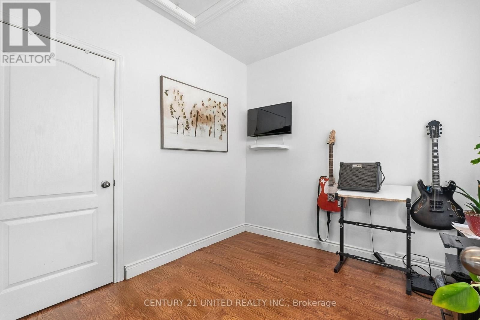 4 - 774 ONTARIO STREET Image 24