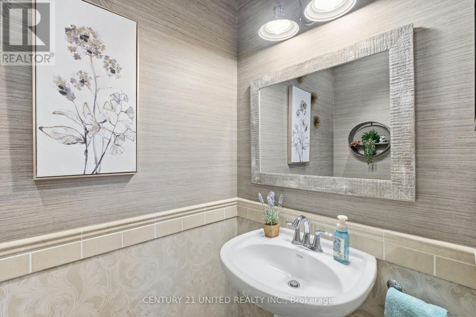 4 - 774 ONTARIO STREET Image 26