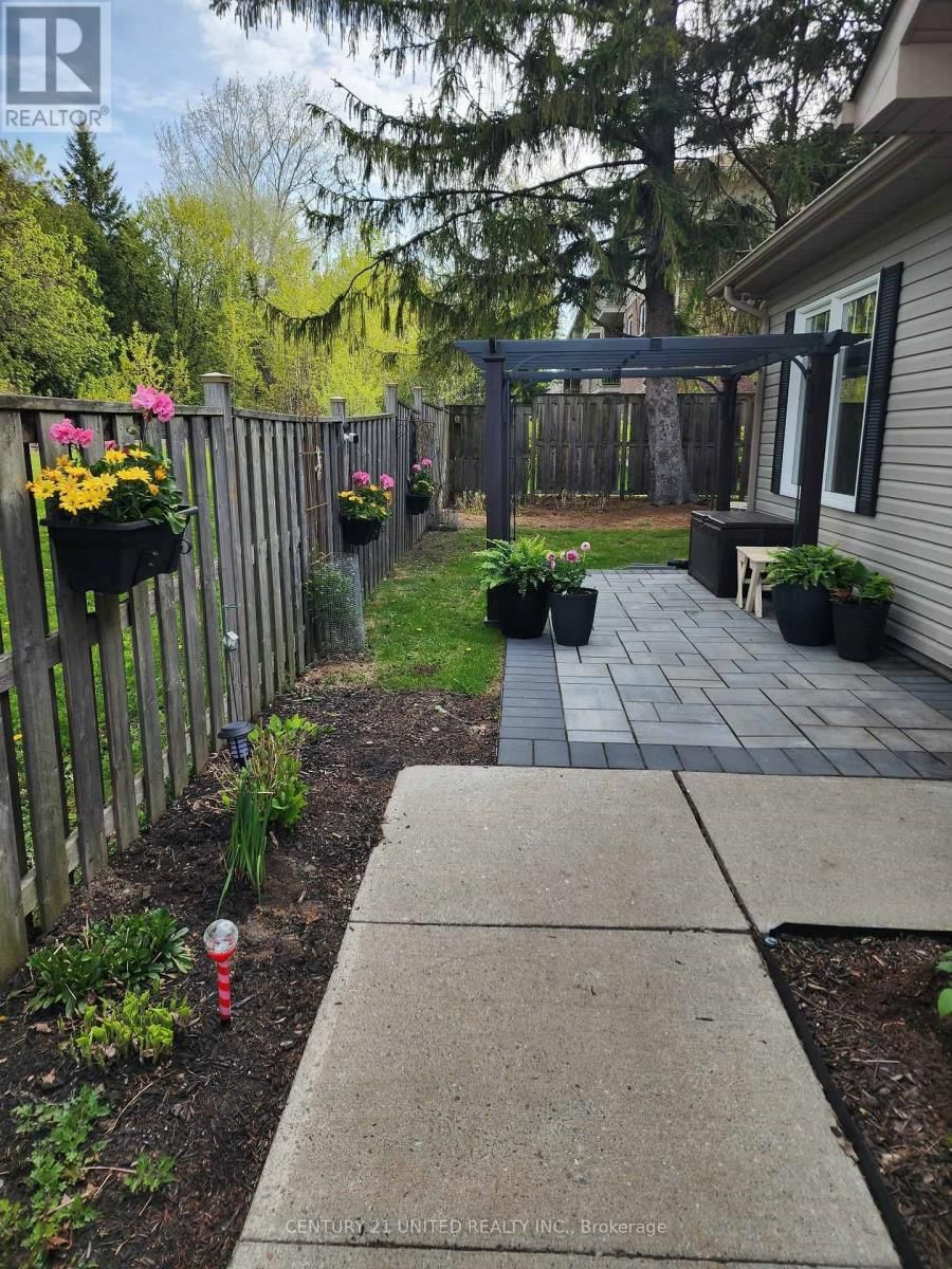 4 - 774 ONTARIO STREET Image 3