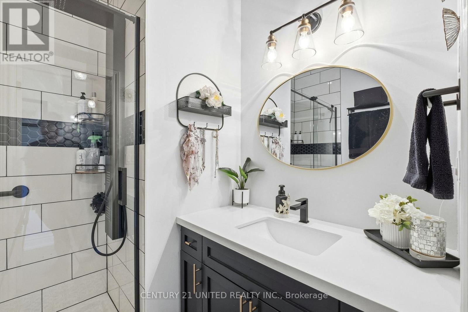 4 - 774 ONTARIO STREET Image 30