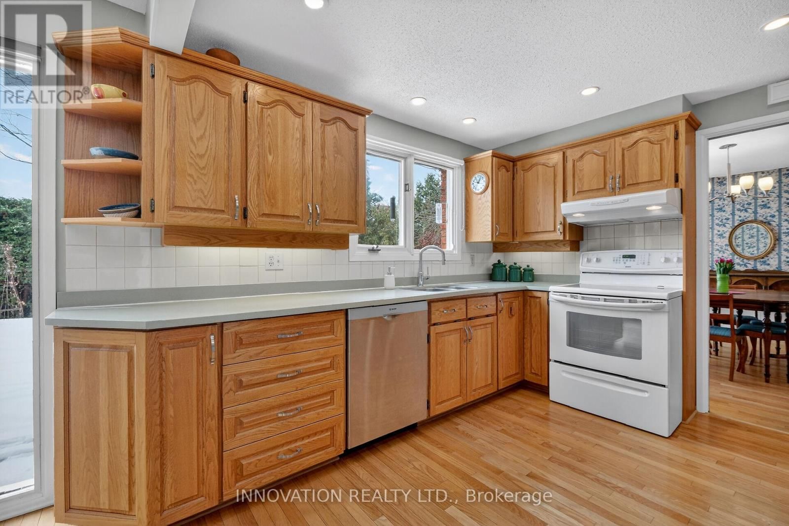 54 SELWYN PLACE Image 23