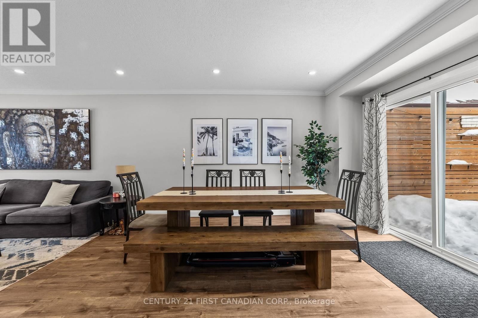 474 WOODMAN AVENUE Image 15