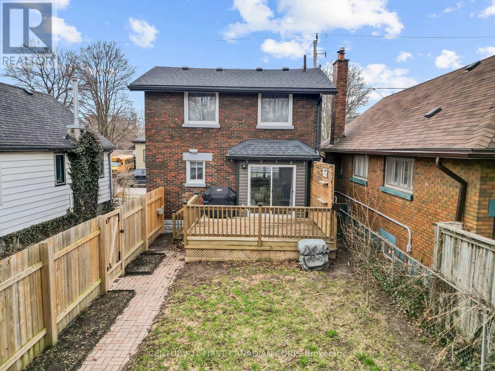 474 WOODMAN AVENUE Image 28