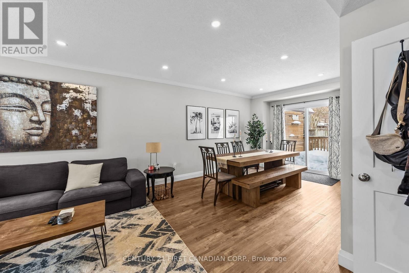 474 WOODMAN AVENUE Image 6