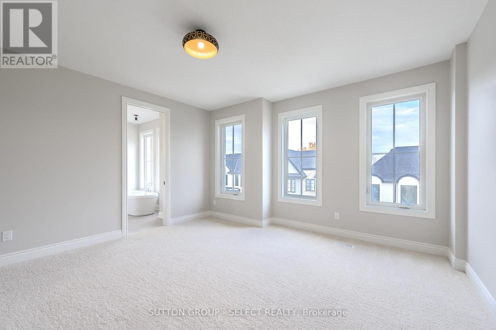 9 - 2835 SHEFFIELD PLACE Image 21