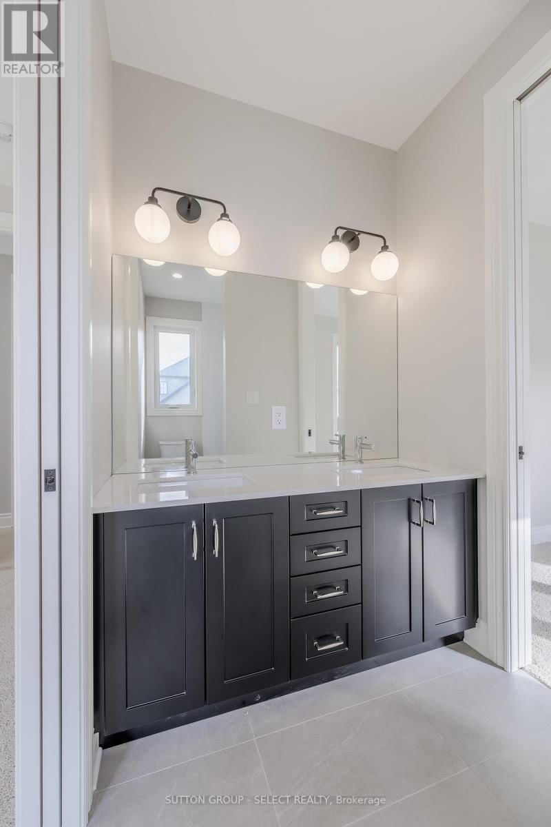 9 - 2835 SHEFFIELD PLACE Image 30