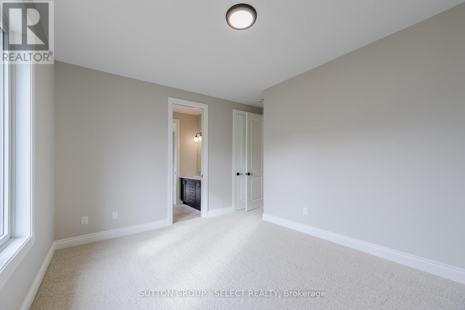 9 - 2835 SHEFFIELD PLACE Image 33