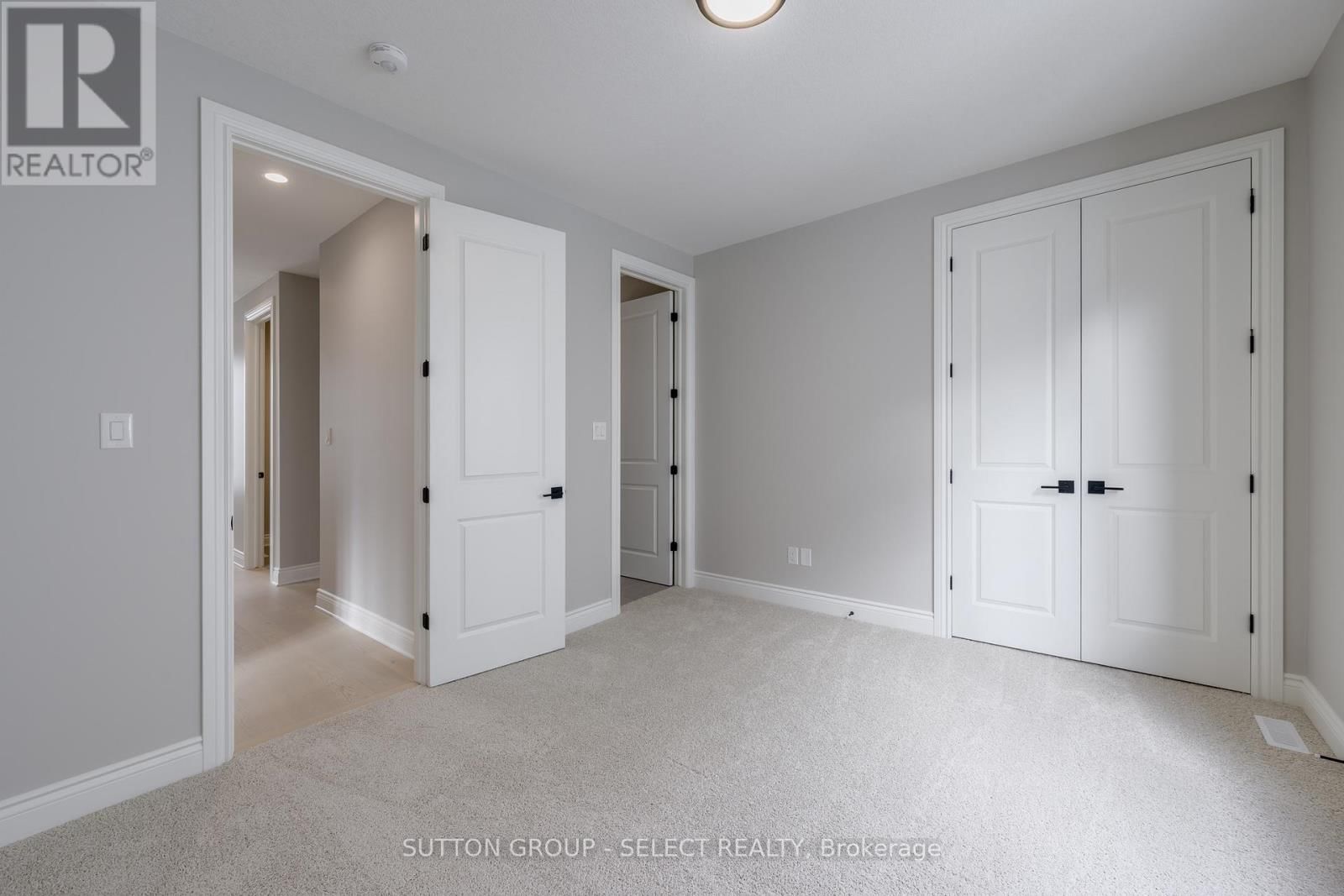 9 - 2835 SHEFFIELD PLACE Image 34