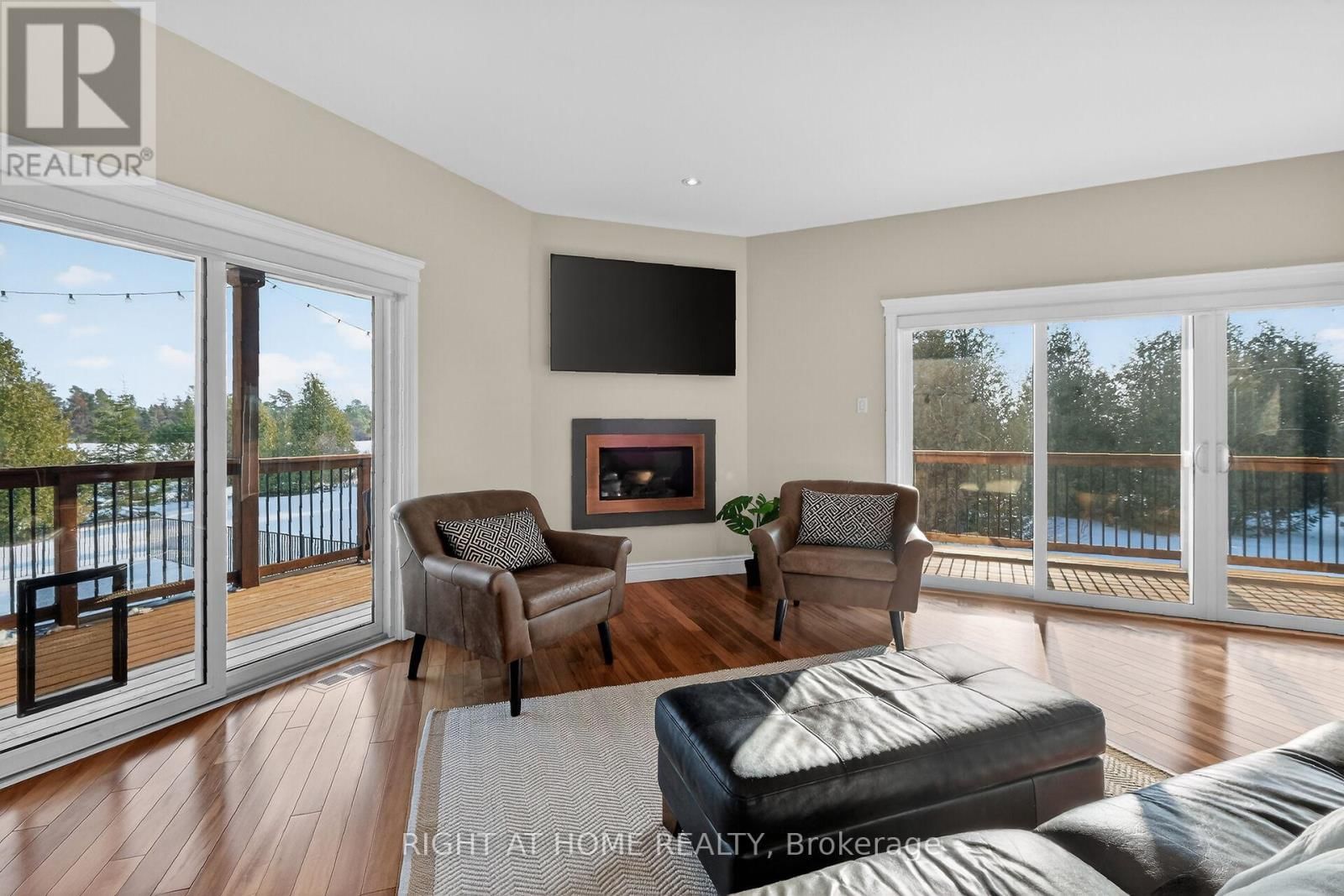 1641 BEARHILL ROAD Image 10