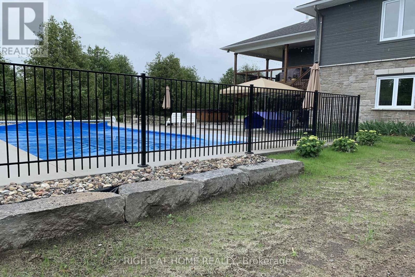 1641 BEARHILL ROAD Image 41