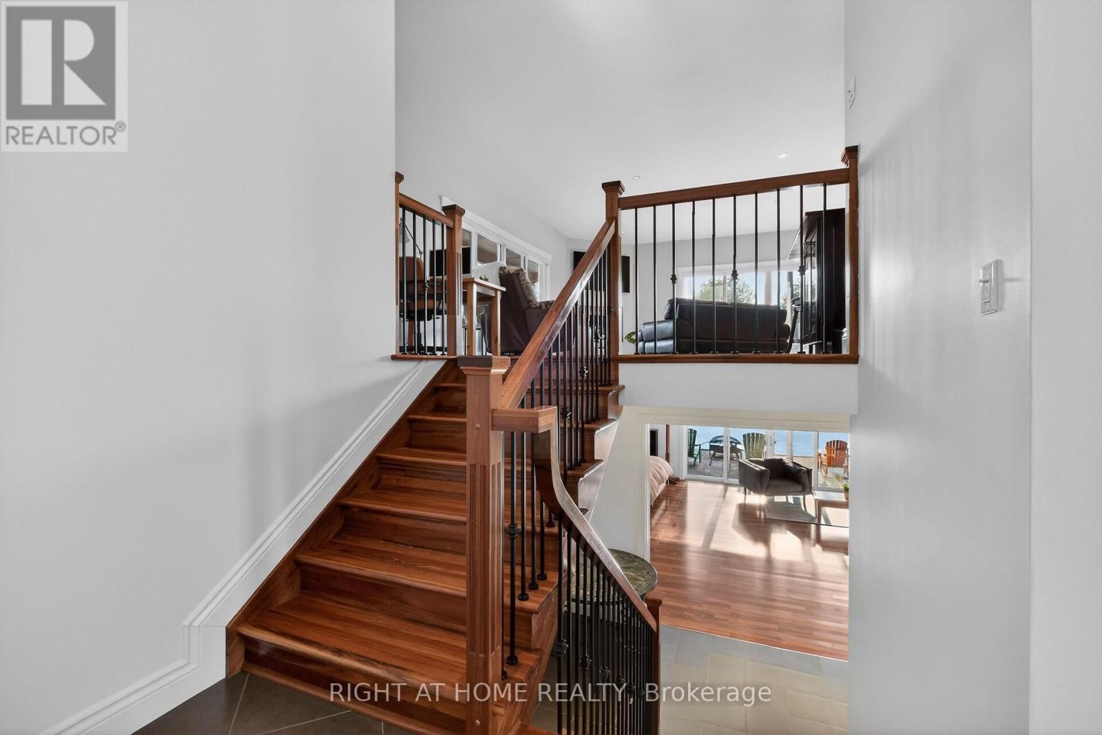 1641 BEARHILL ROAD Image 6