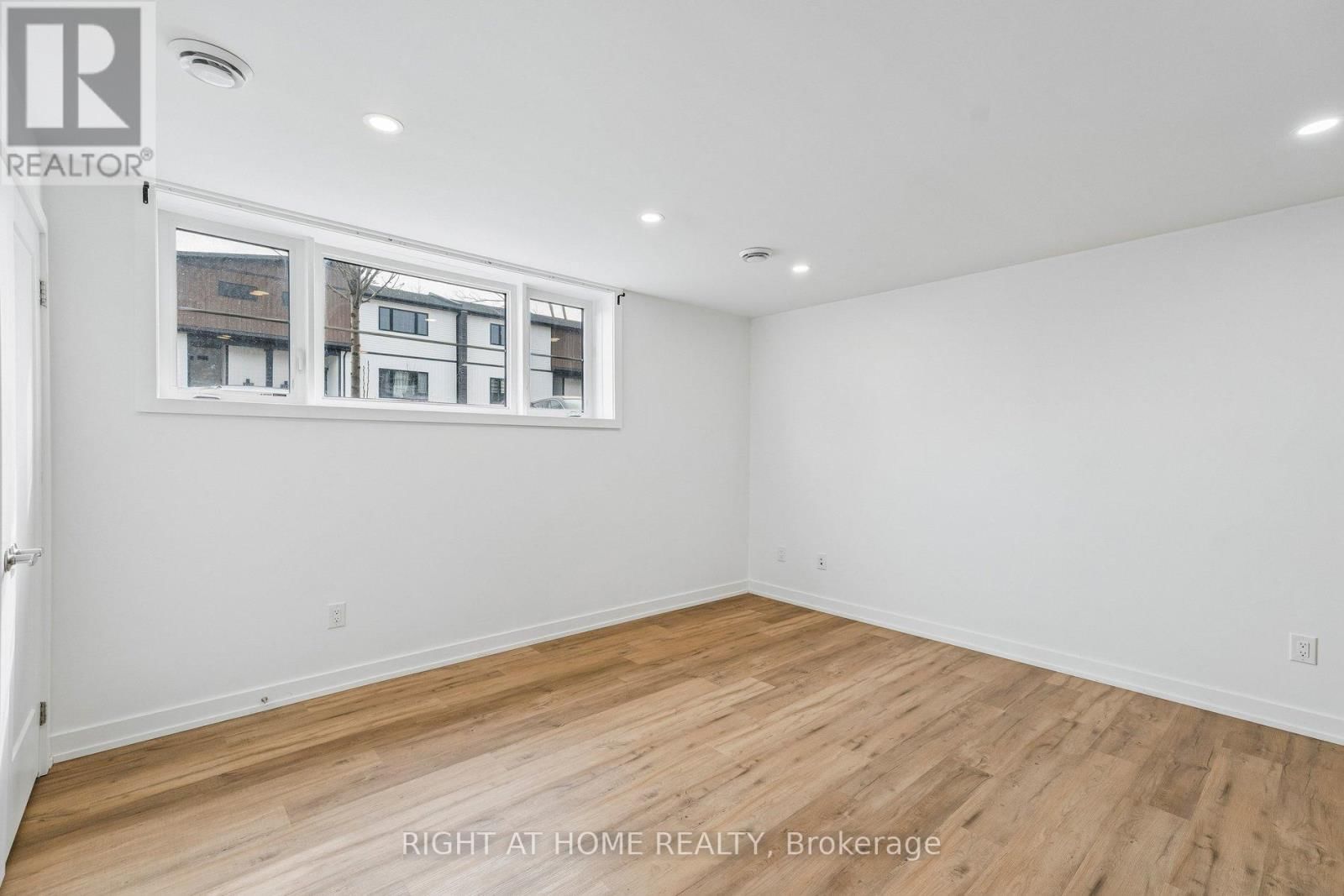 212 - 4263 FOURTH AVENUE Image 7