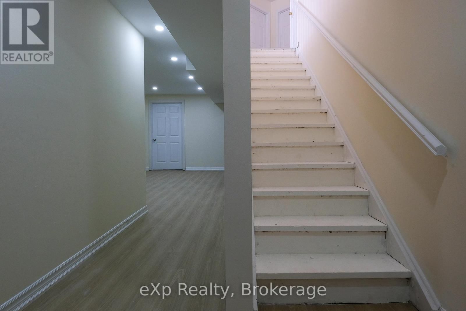 650 6TH STREET EAST Image 16