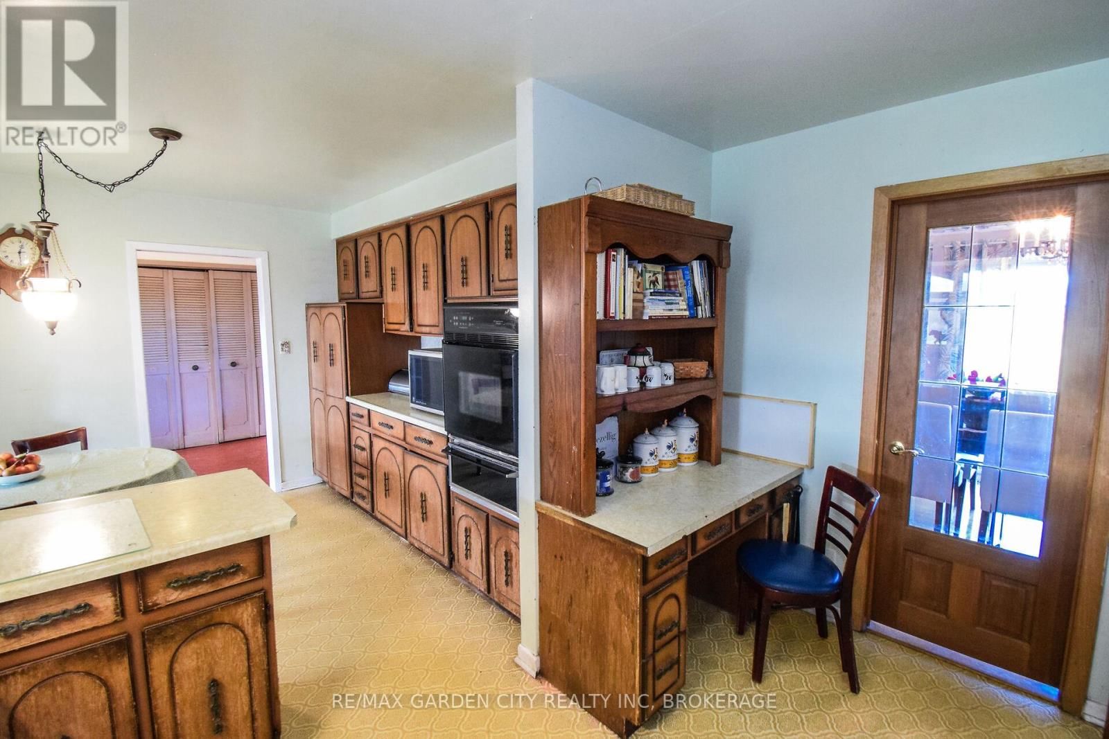 9735 CARL ROAD Image 19