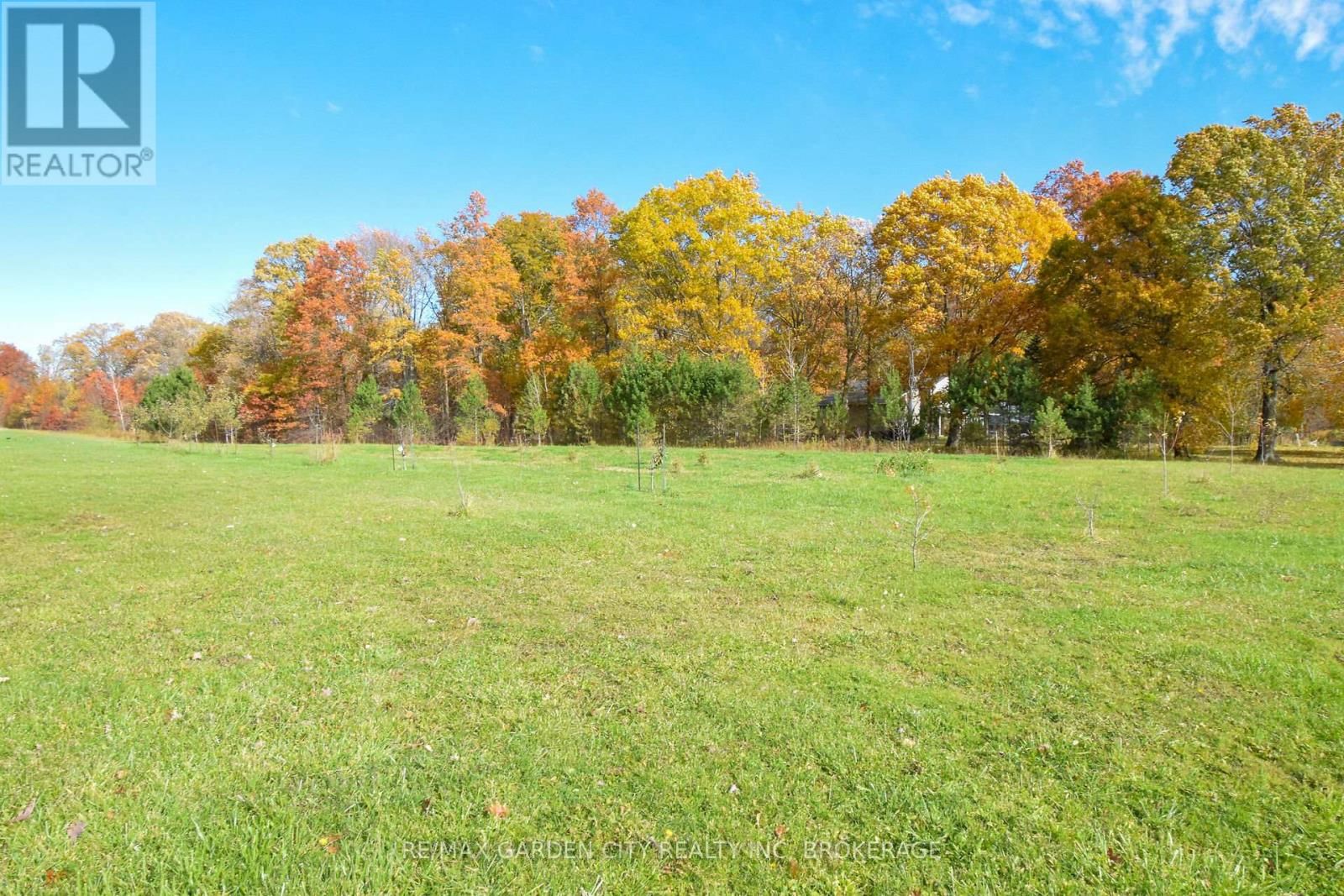 9735 CARL ROAD Image 34