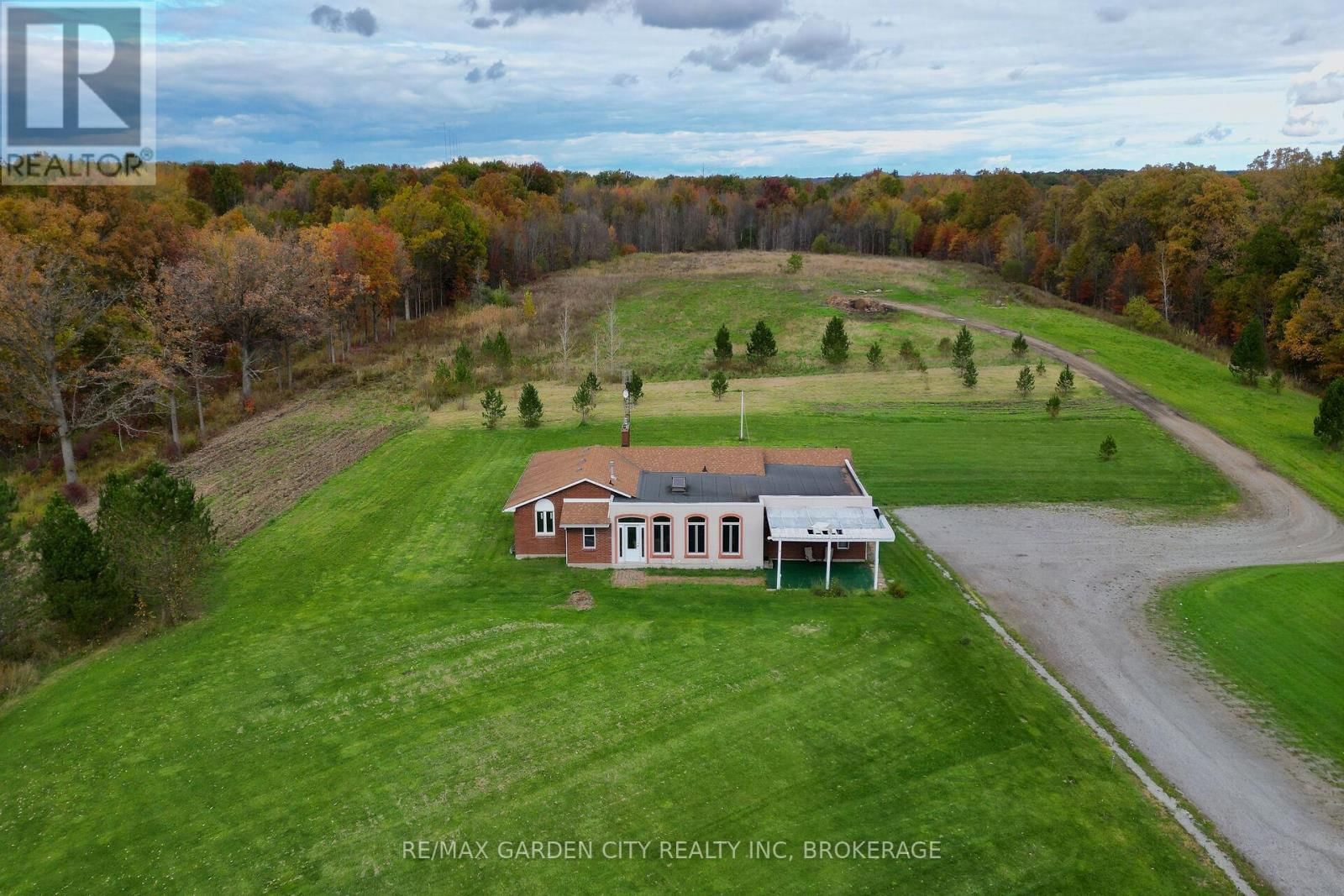 9735 CARL ROAD Image 38