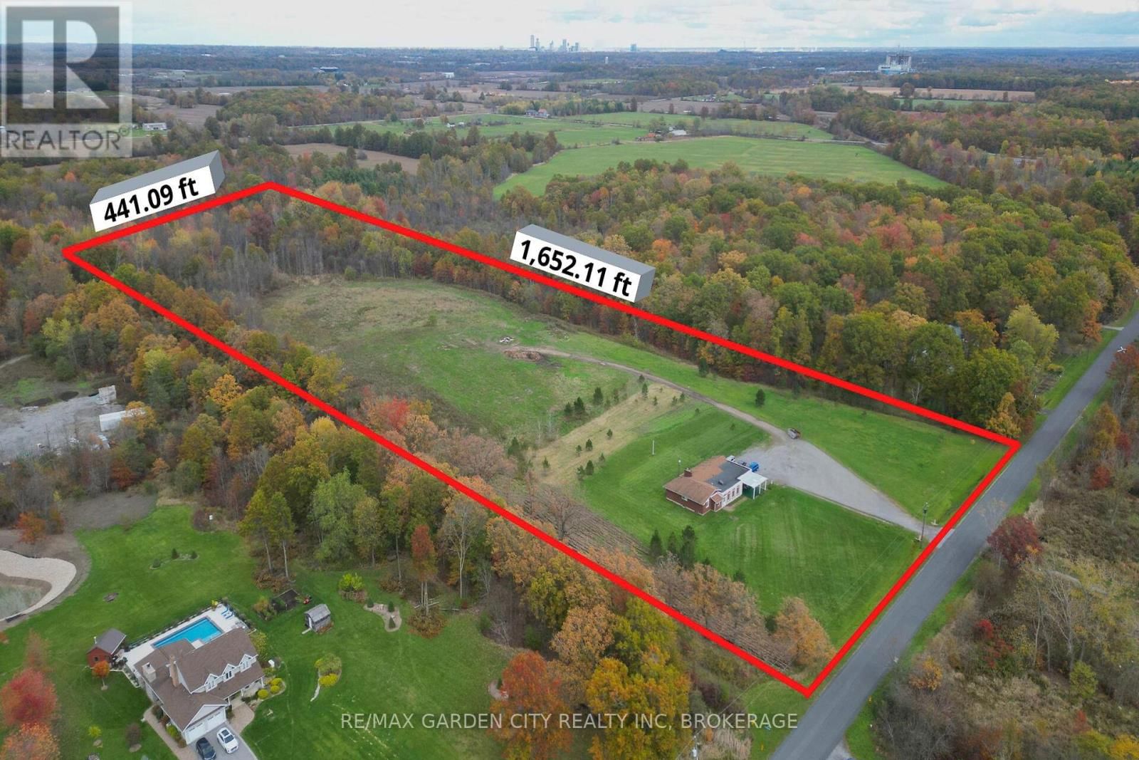 9735 CARL ROAD Image 45