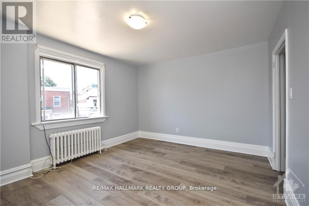 2 - 15 MARIER AVENUE Image 12