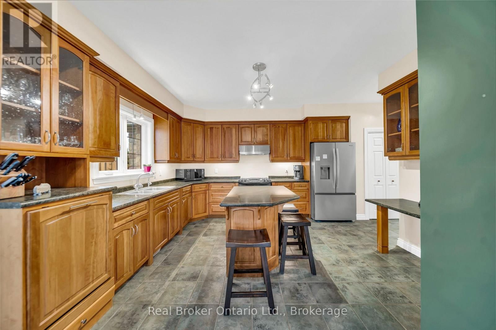 4760 NASSAGAWEYA-PUSLINCH TOWNLINE Image 11