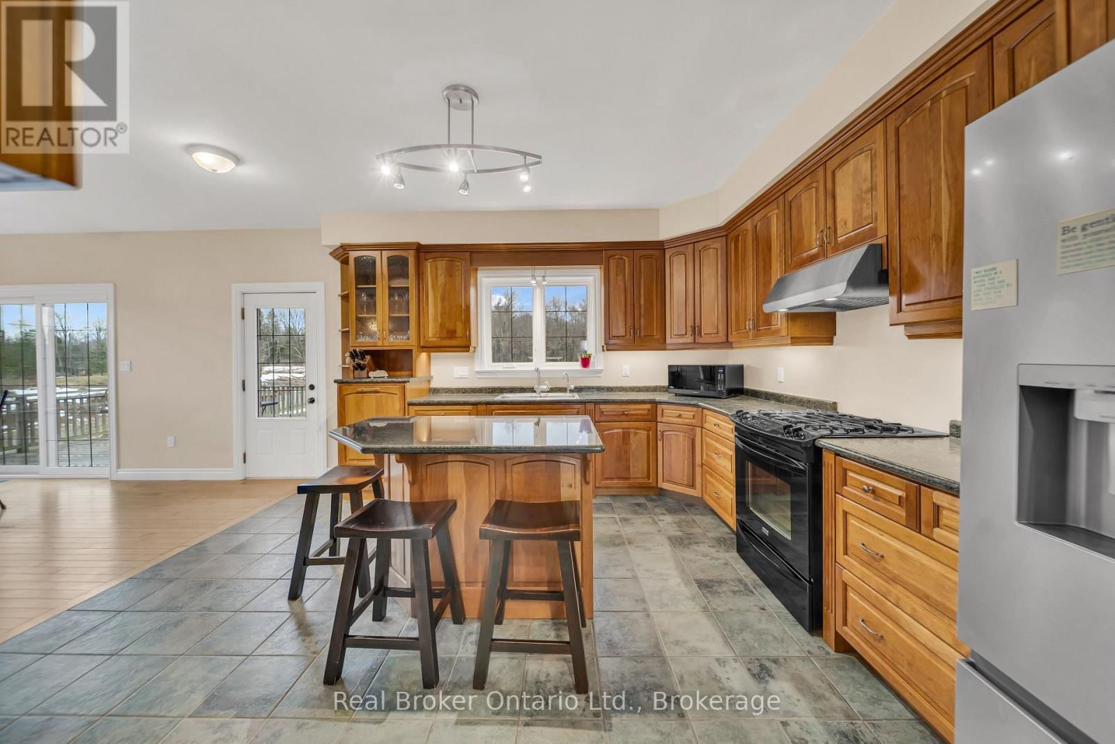 4760 NASSAGAWEYA-PUSLINCH TOWNLINE Image 12