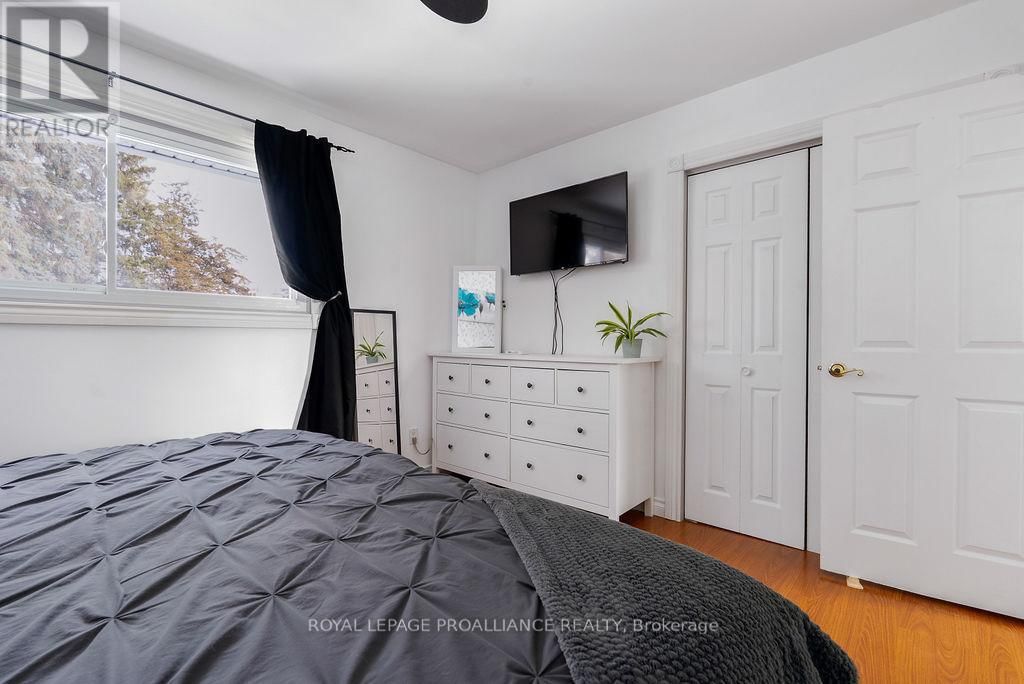 202 HUNTINGWOOD DRIVE Image 22