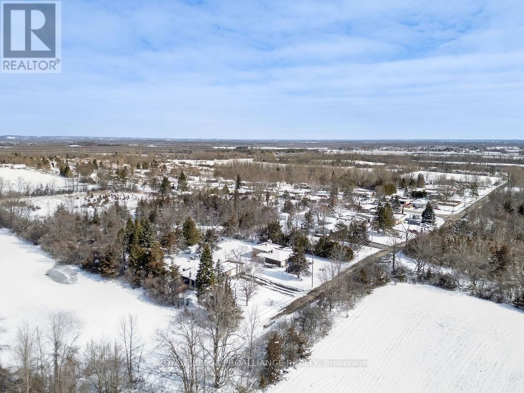 202 HUNTINGWOOD DRIVE Image 37