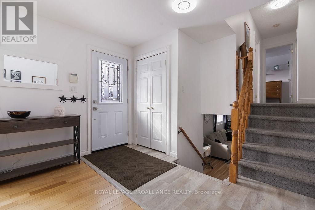 202 HUNTINGWOOD DRIVE Image 7