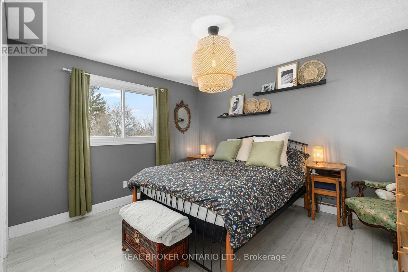 179 WELLINGTON STREET Image 16