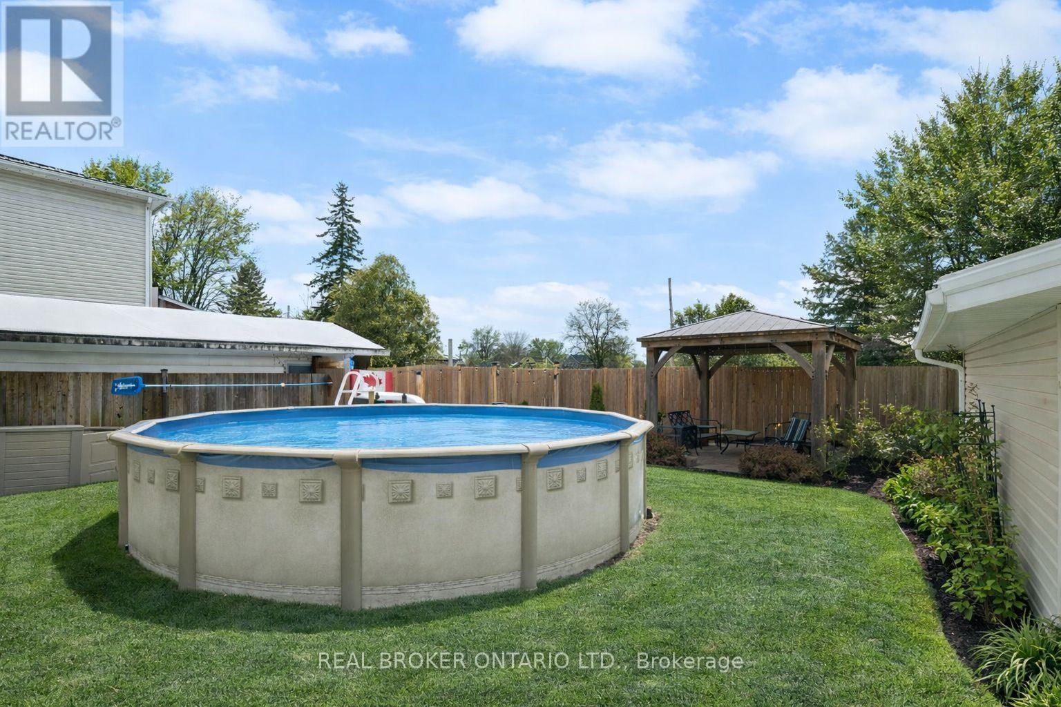 179 WELLINGTON STREET Image 2