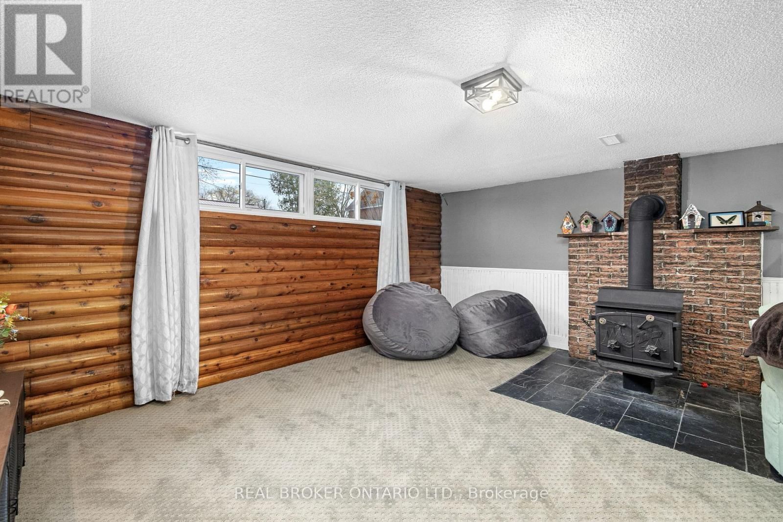 179 WELLINGTON STREET Image 24