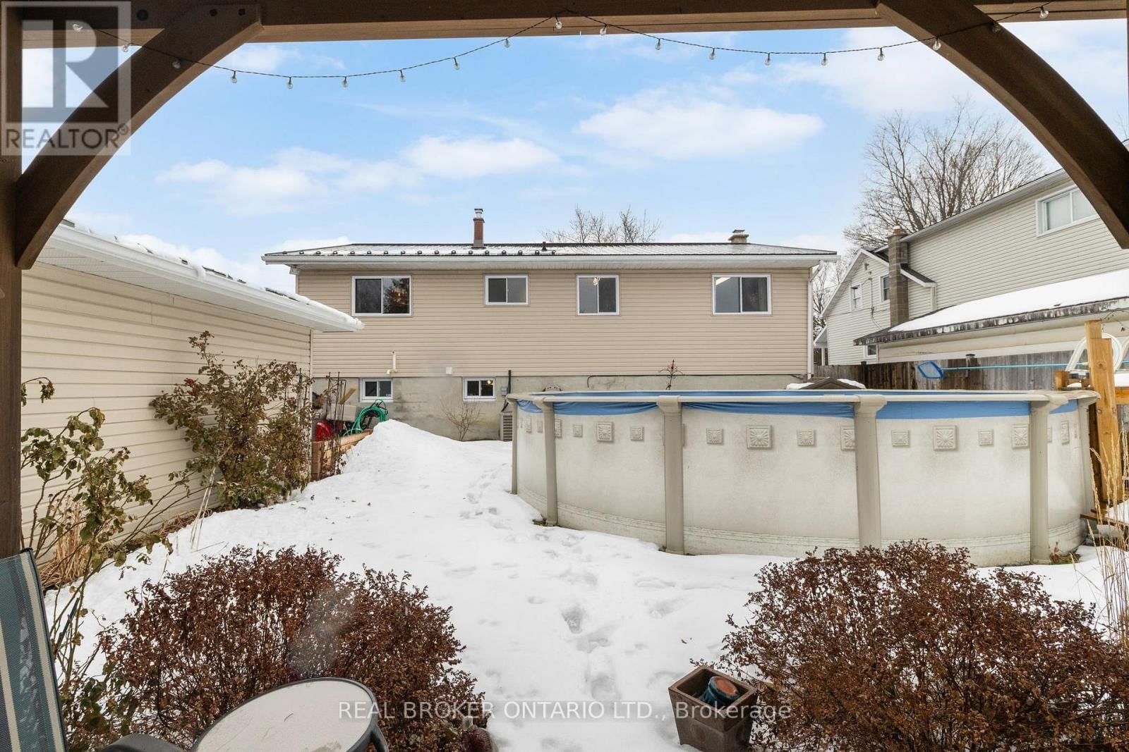 179 WELLINGTON STREET Image 31