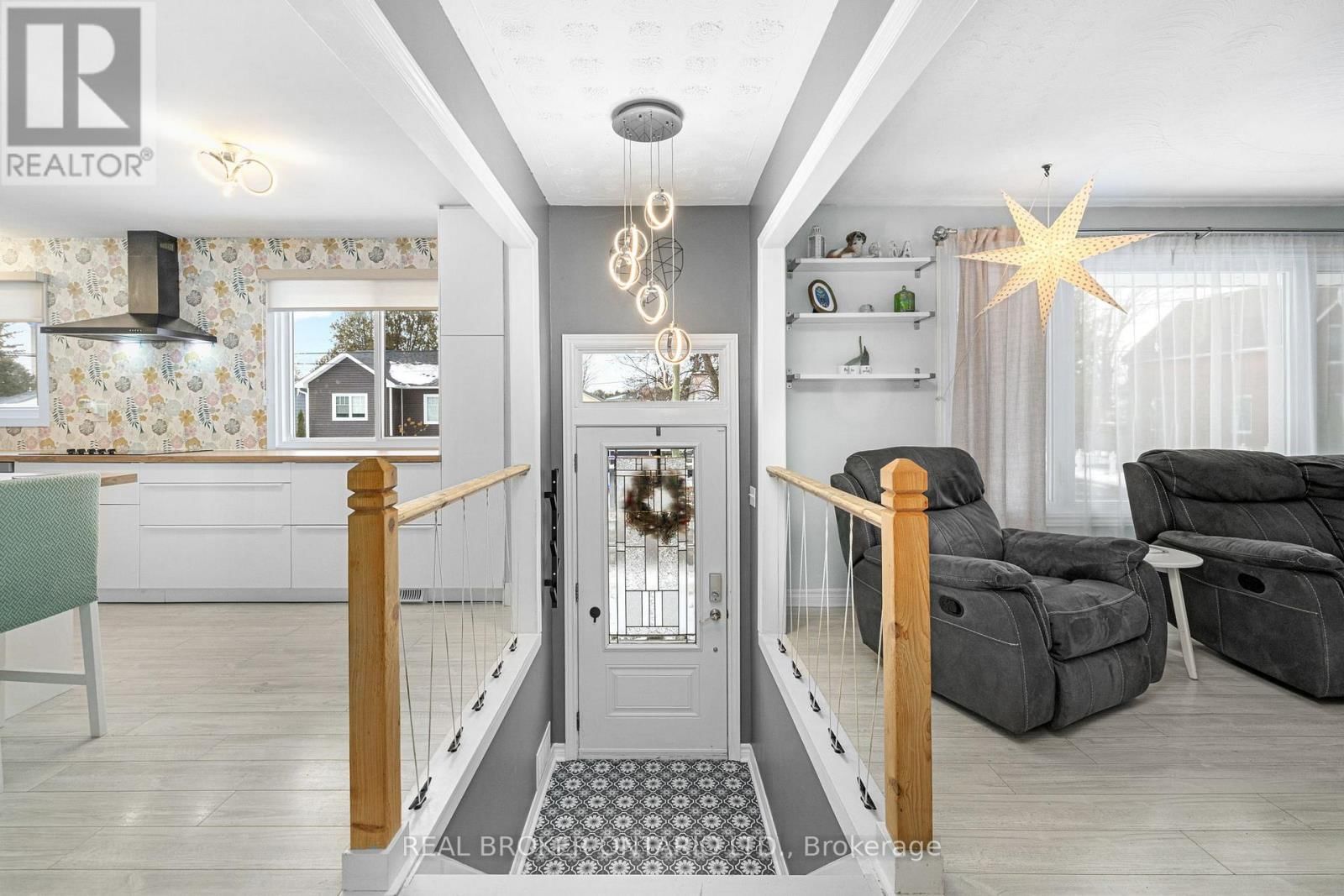 179 WELLINGTON STREET Image 4