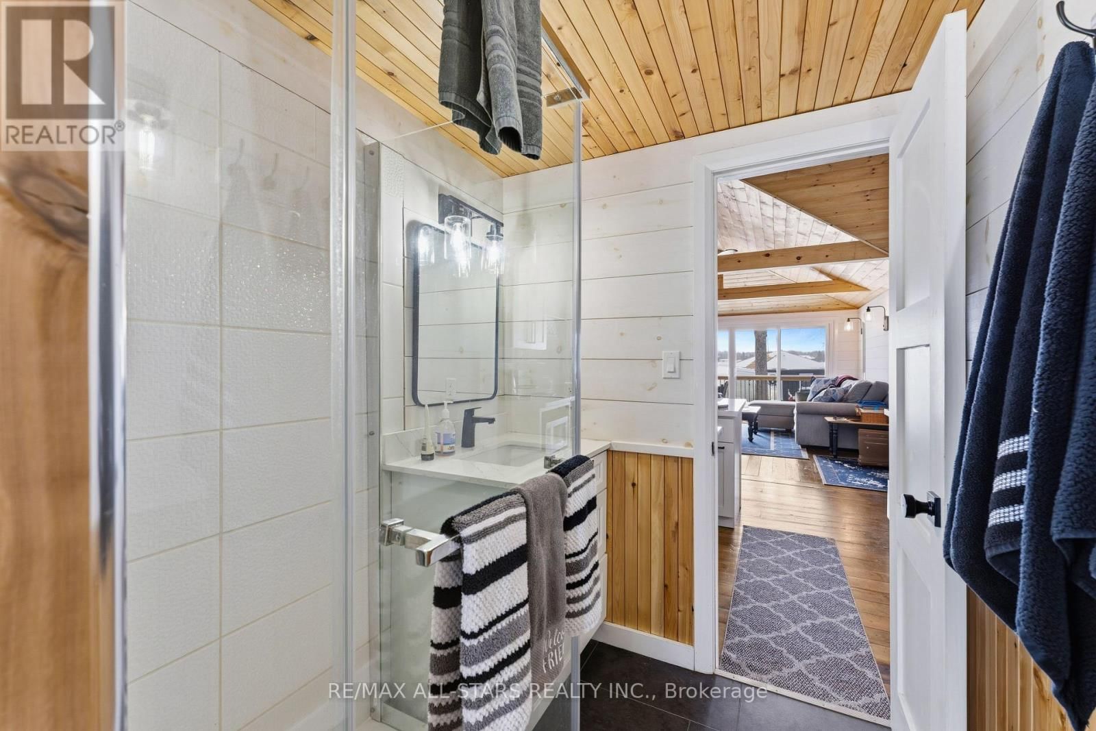 112 STURGEON GLEN ROAD Image 19