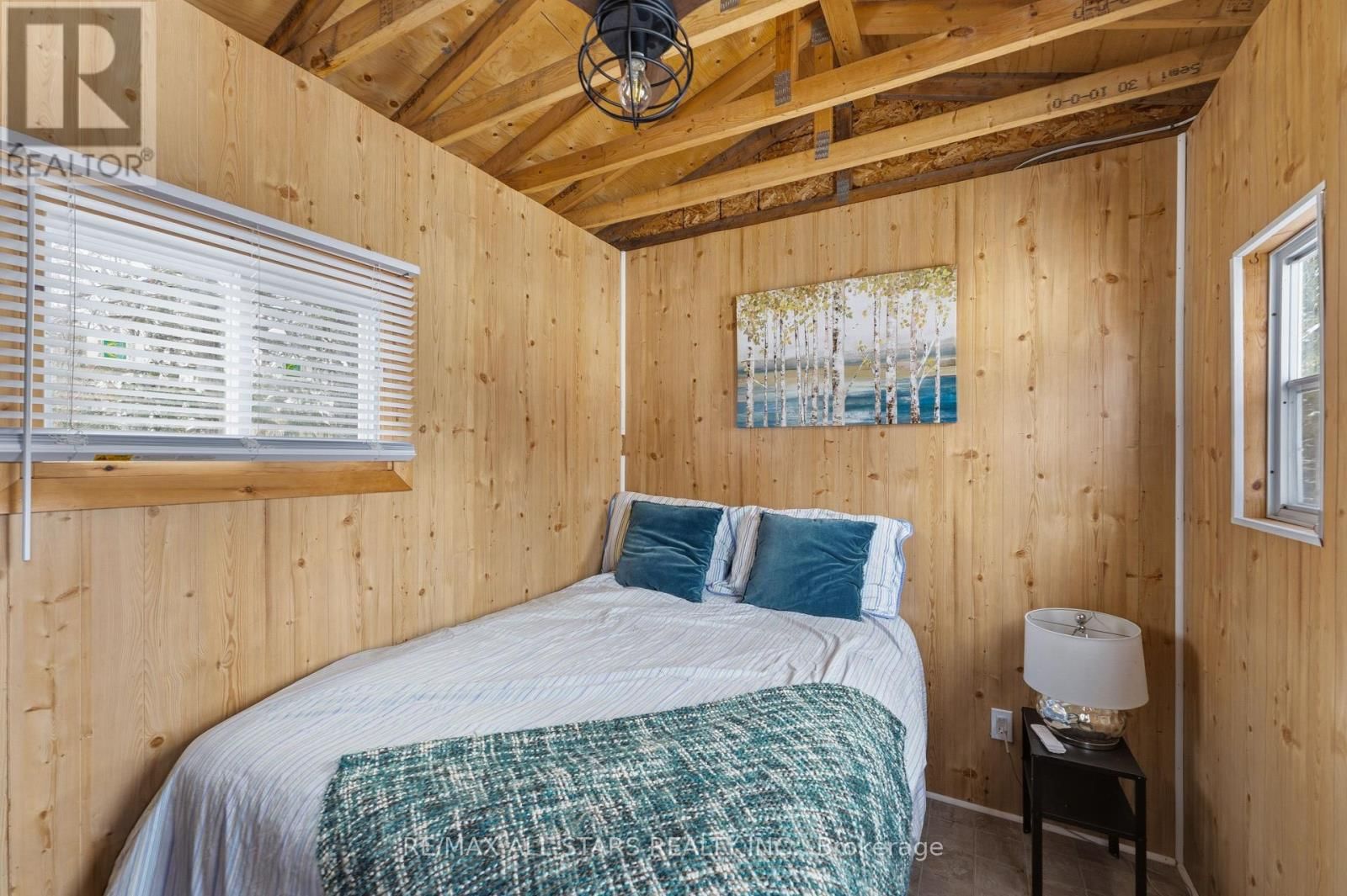 112 STURGEON GLEN ROAD Image 20