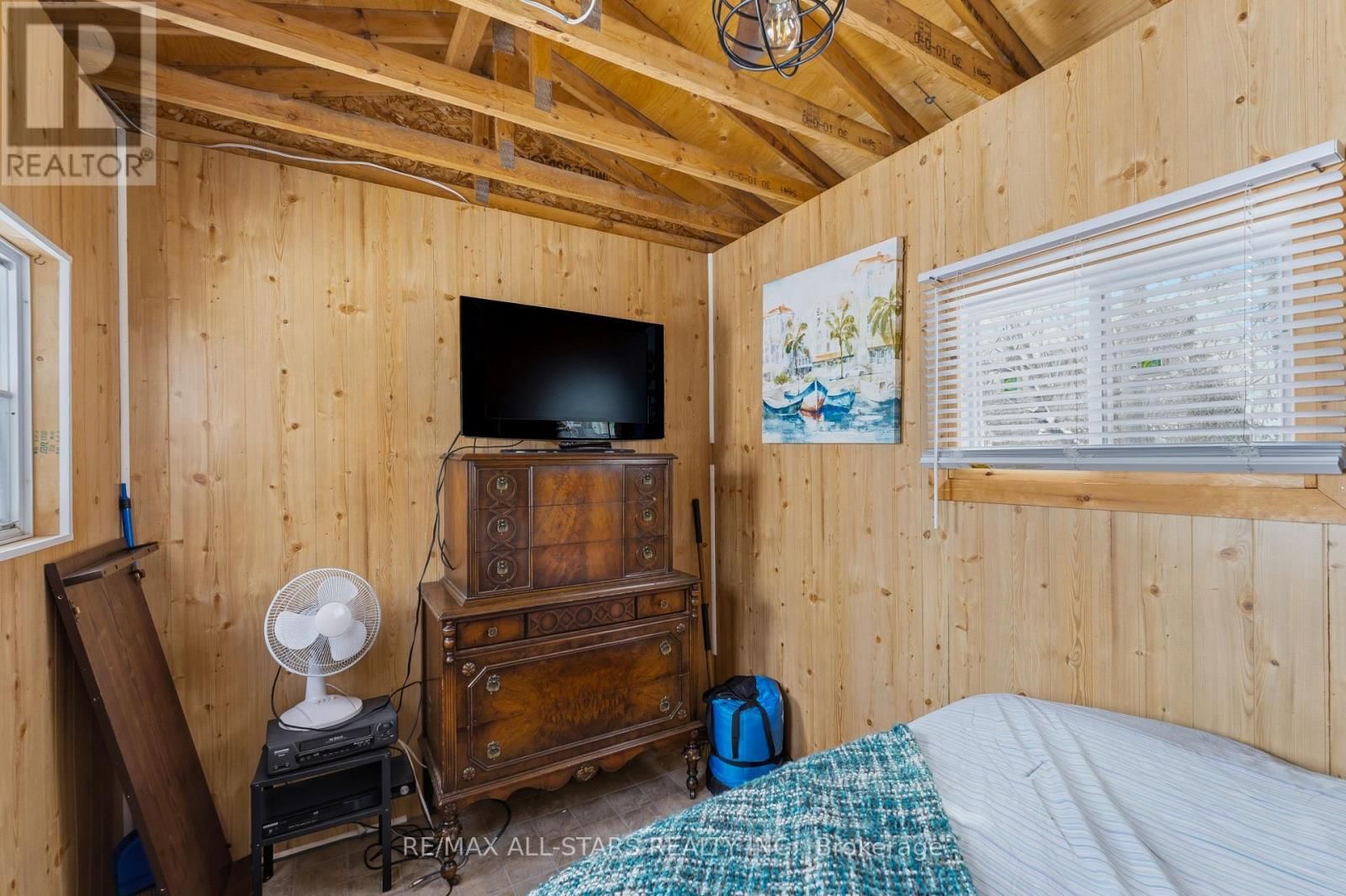 112 STURGEON GLEN ROAD Image 21