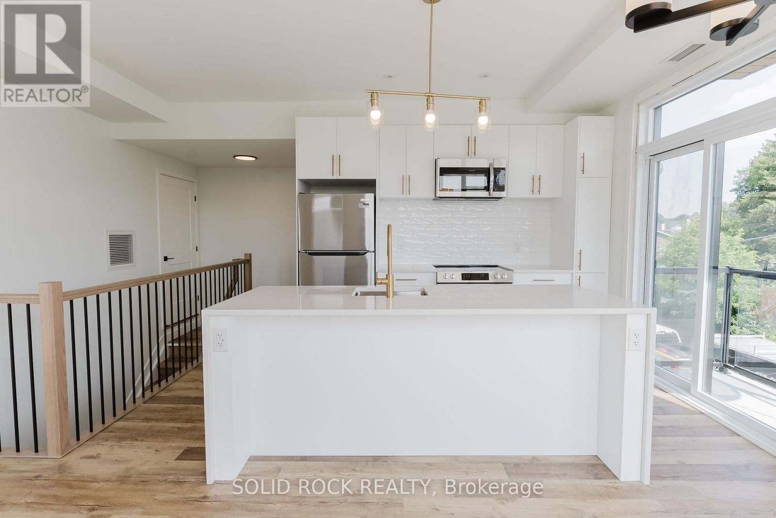 845 CHAMPLAIN STREET Image 6