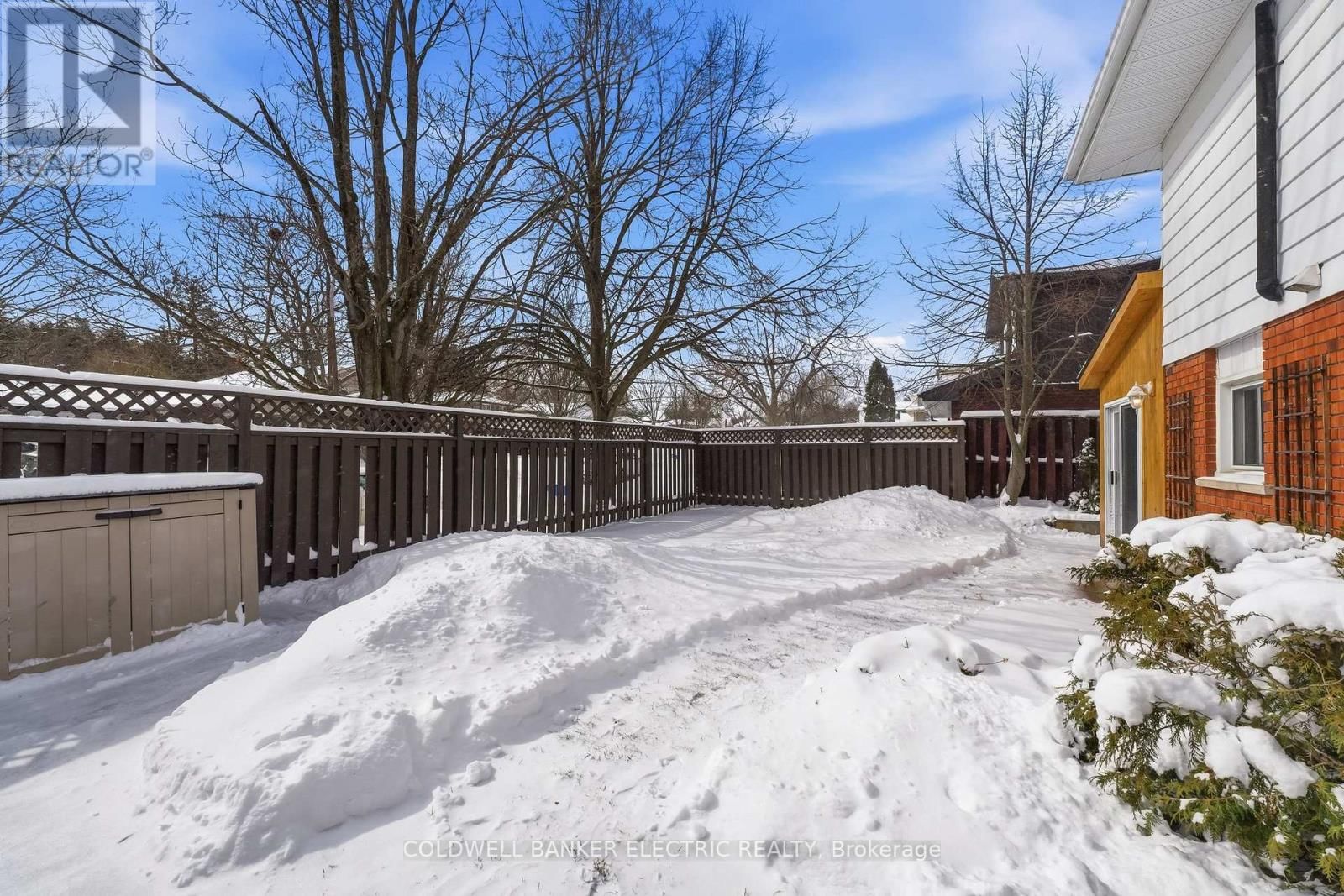 1341 HEATHER LANE Image 37